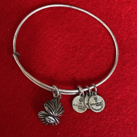 Alex and Ani Oyster Pearl Clam Charm Bracelet - Picture 4 of 6